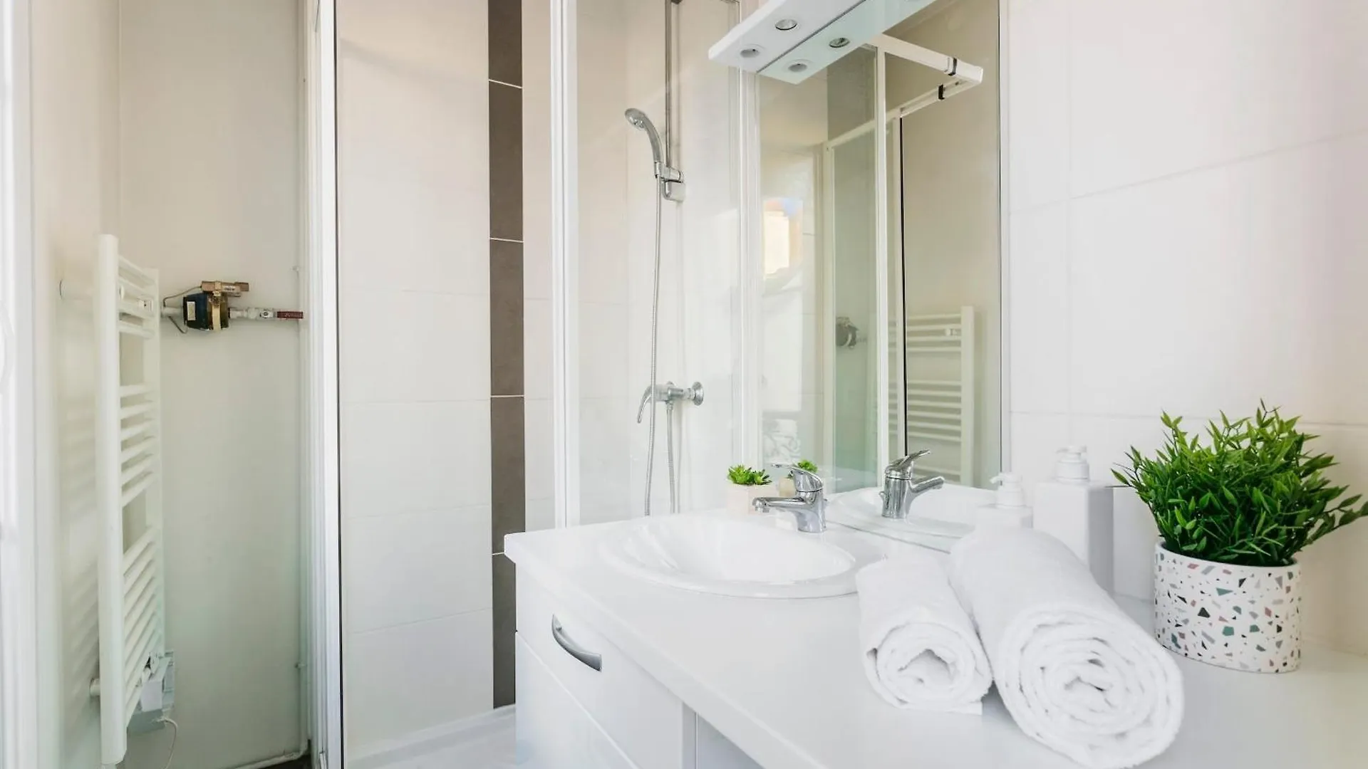 Apartment Latin Quarter & Notre Dame - 1Br - Cityapartmentstay Paris France
